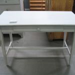 422 8206 Skrivbord